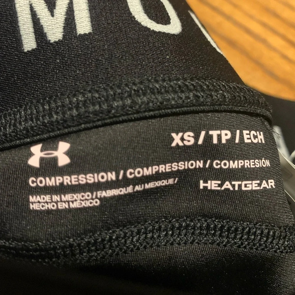 Under Armour HeatGear Legging, Black/Metallic Silver, X-Small - Picture 3 of 10